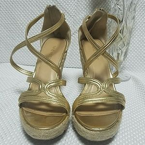 Nine west gold wedges sz 6.5